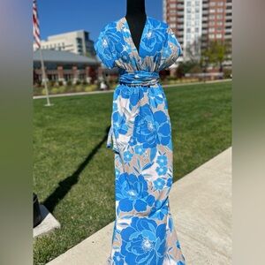 NEW - ONE SIZE fits most! Convertible dress, wear in many ways!